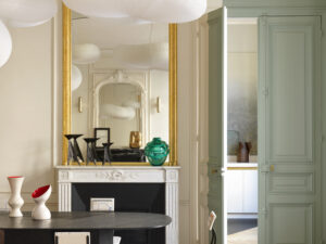 Noblesse des matériaux et sophistication décoration intérieure Le Berre Vevaud avec peintures ressource