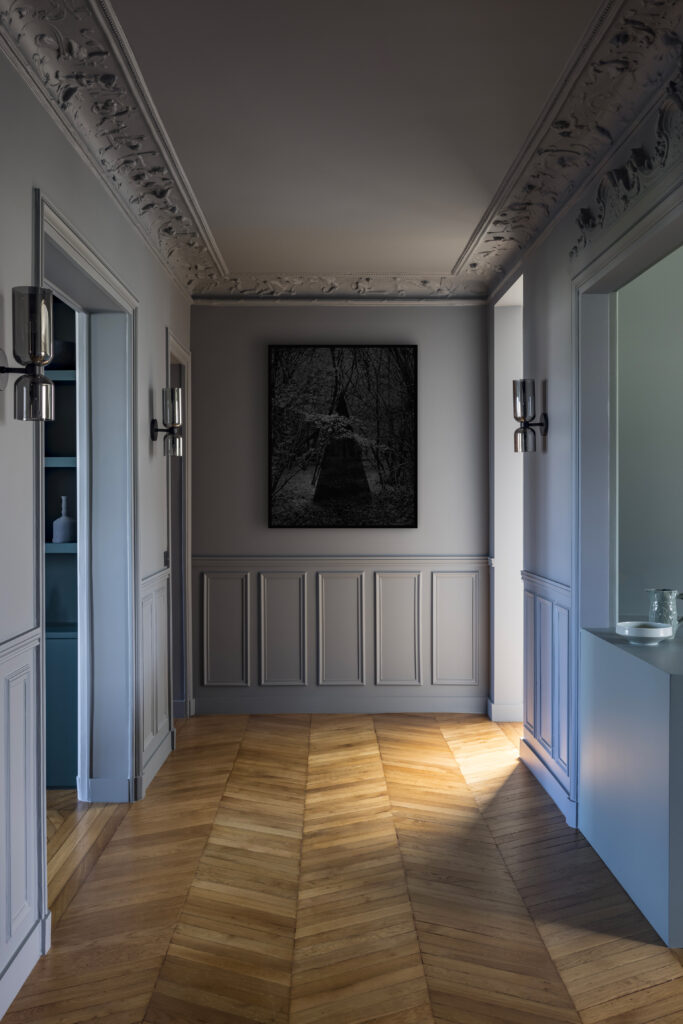 Rénovation appartement Paris par l'architecte Thibaut Picard avec les peintures Ressource